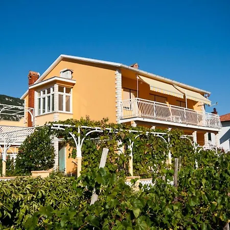 Anica Appartement Baška