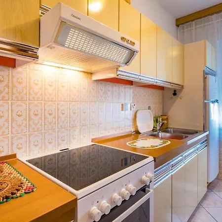 Anica Apartment